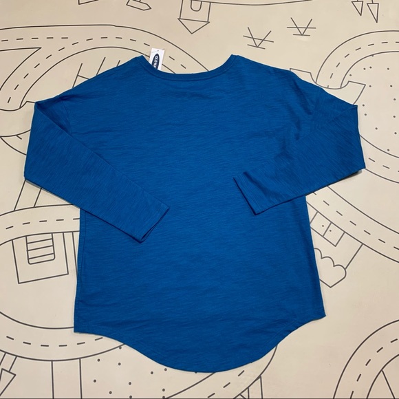 Old Navy Tee - Picture 4 of 4